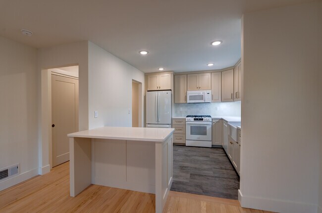 405 Presidential Ln unit 3, Madison, WI 53711 - photo 7