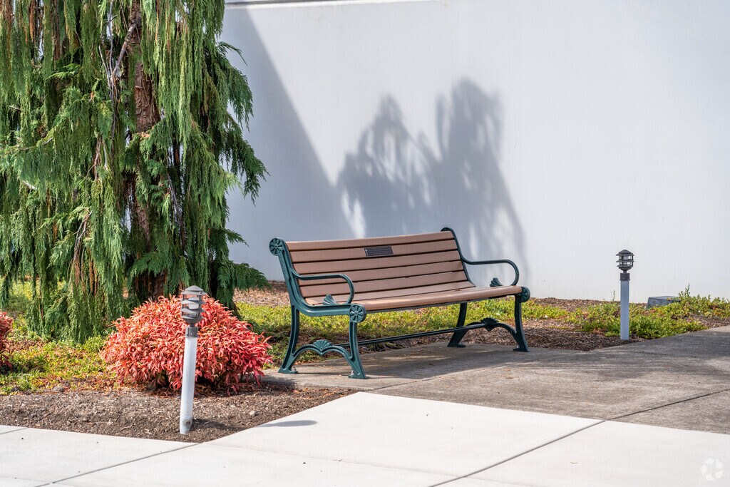 Good Shepherd Lutheran School serves grades pre-K-5 in Albany, Oregon.