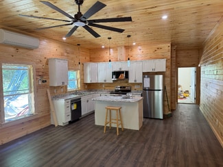 20 Tower Rd, Manchester, ME 04351