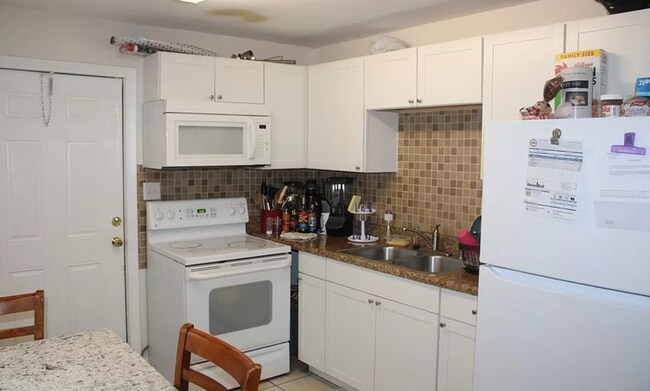 4405 Thomasson Ln unit 1, Naples, FL 34112 - photo 6