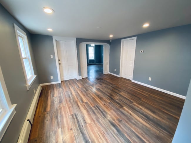 300 Townsend St, New Brunswick, NJ 08901 - photo 3