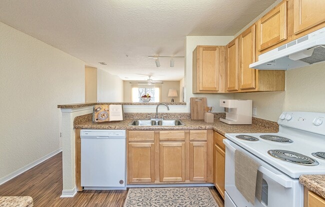 Oak Meadows Apartments, Cocoa, FL 32922 - photo 5