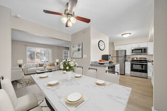 2860 Charter Dr, Troy, MI 48083