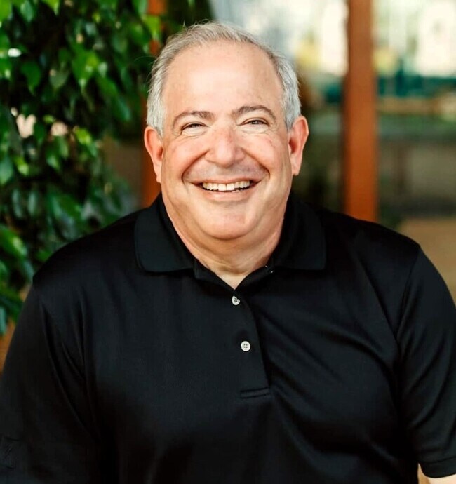 Robert Cohen