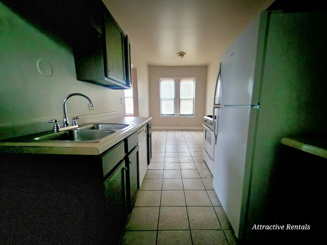 4844 W Adams St unit 3, Chicago, IL 60644 - photo 6