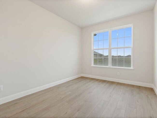 211 Saddletree Dr unit 36471027, Nevada, TX 75173 - photo 4