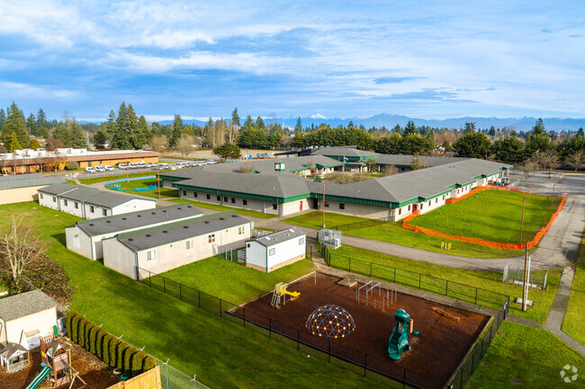 Challenger Elementary is in the Holly neighborhood district of Everett, WA.