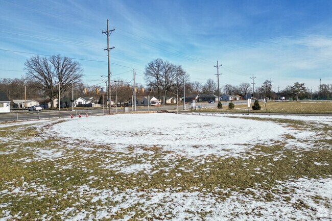 Robb Park is a great spot to bring the family for an impromptu game of baseball.