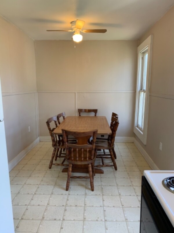 821 Live Oak St unit B, Columbus, TX 78934 - photo 2