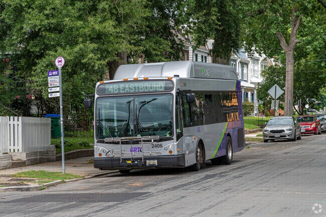 Bus stops are all along Williamsburg Road in the Fulton neighborhood.