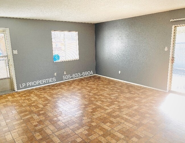 13 Oriente Ave NE, Albuquerque, NM 87123 - photo 3