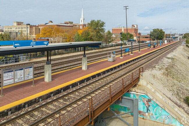 The Metra/Amtrak station is just minutes away in the downtown Joliet area.