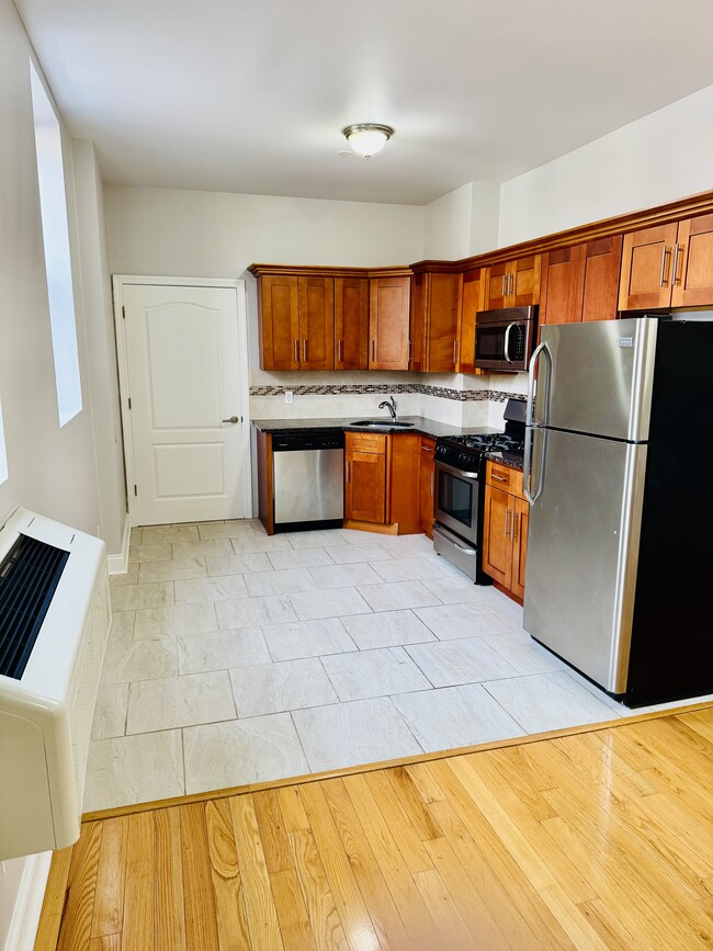 45 S Broadway Unit 2A, Yonkers, NY 10701