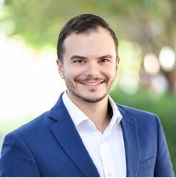Agent Photo