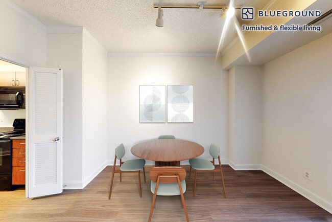 4100 Massachusetts Ave NW unit FL4-ID8753A, Washington, DC 20016 - photo 4