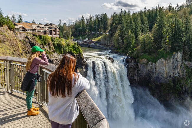 Snoqualmie Falls has scenic observation decks for its many visitors near Fall City Orchard.