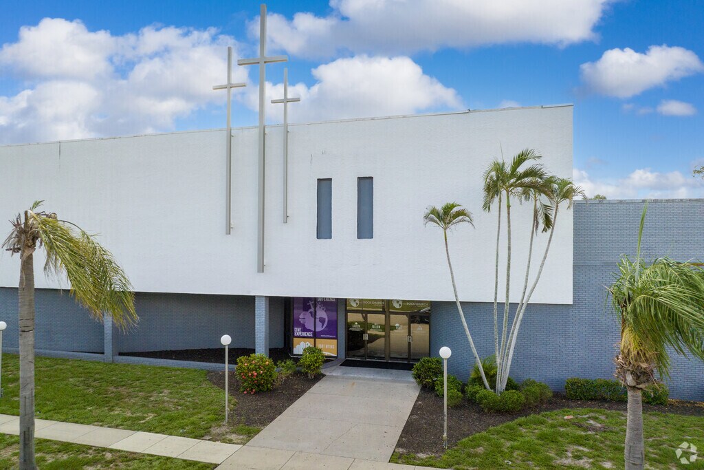 Covenant Community Academy in Fort Myers is a private school teaching grades PK-9th grade.