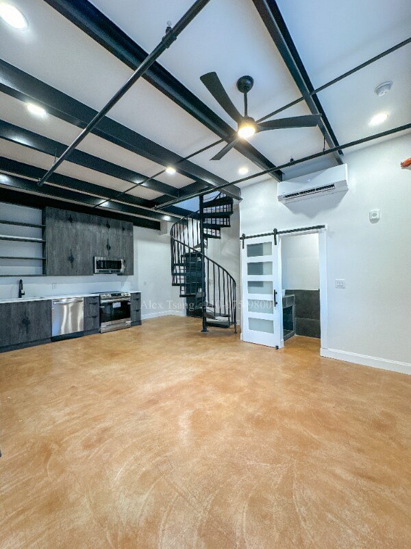 630 Montana St unit 201, San Antonio, TX 78203 - photo 2