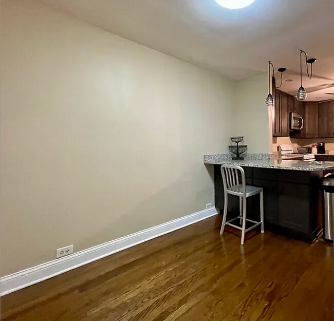 2545 W Logan Blvd unit 1W, Chicago, IL 60647 - photo 4