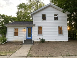 224 N Lake St, Grass Lake, MI 49240