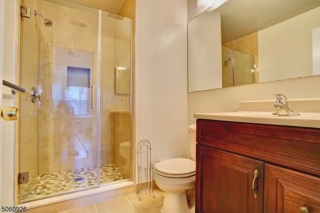 47 Rutgers Dr, Newark, NJ 07103 - photo 7