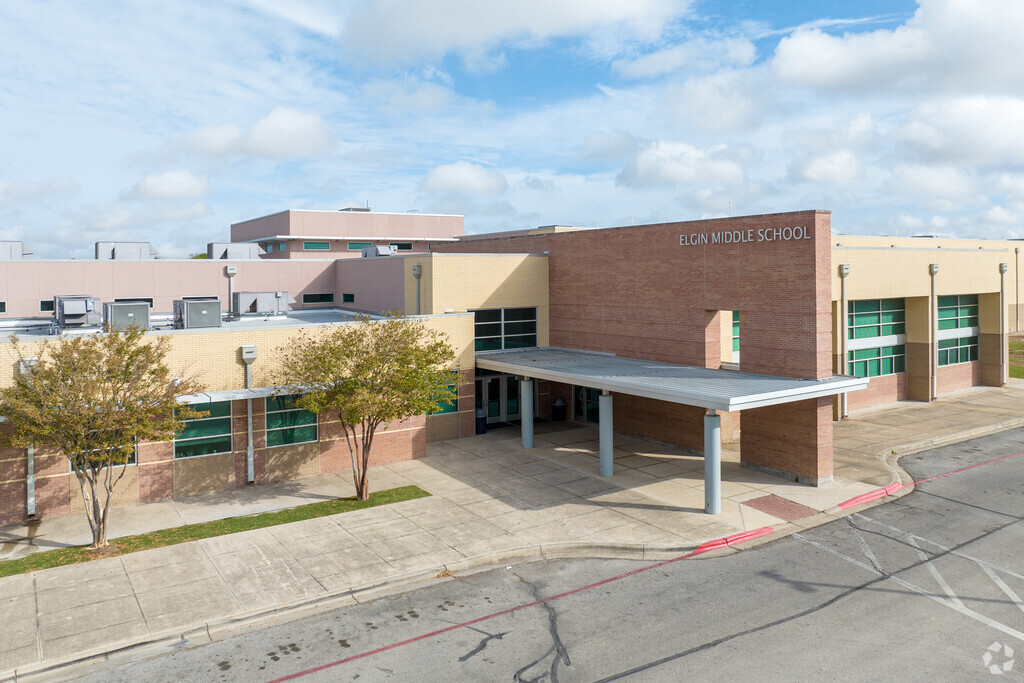 Elgin Middle School, Rankings & Reviews - Homes.com