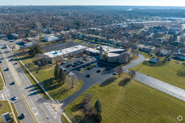 St. Catherine of Siena Elementary School is located conveniently in a residential area.