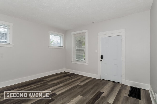 1730 Gilsey Ave, Cincinnati, OH 45205 - photo 3