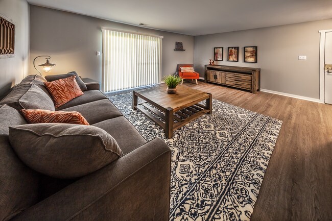 Wyckford Commons, Indianapolis, IN 46214 - photo 3