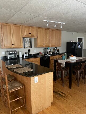 8 N Main St Unit 2nd Fl, Upton, MA 01568