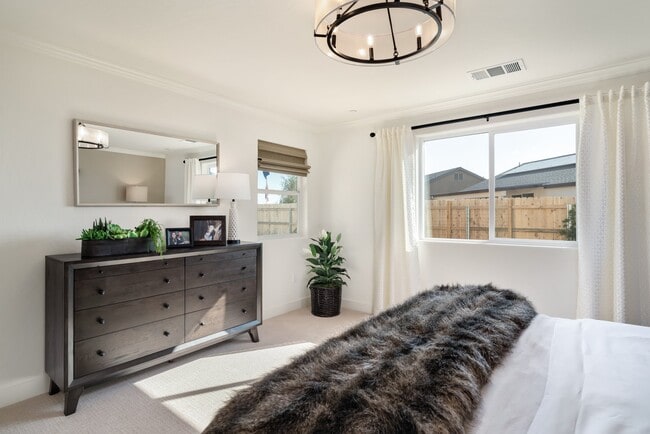 1601 Barberry Place unit 36673906, Hanford, CA 93230 - photo 7