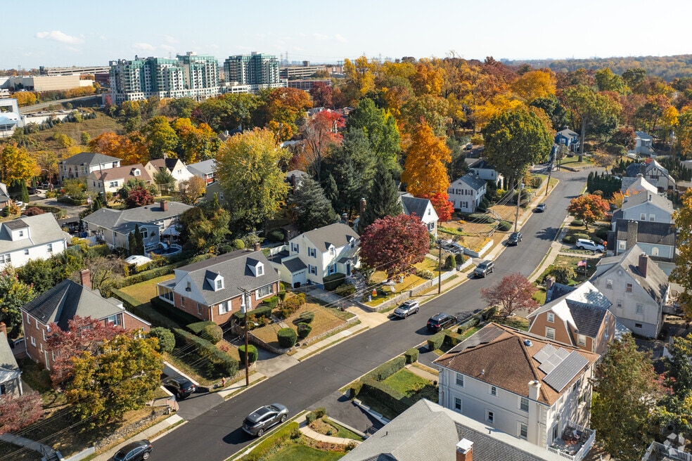 NH_Homefield_ 539981_V2_P2_121124