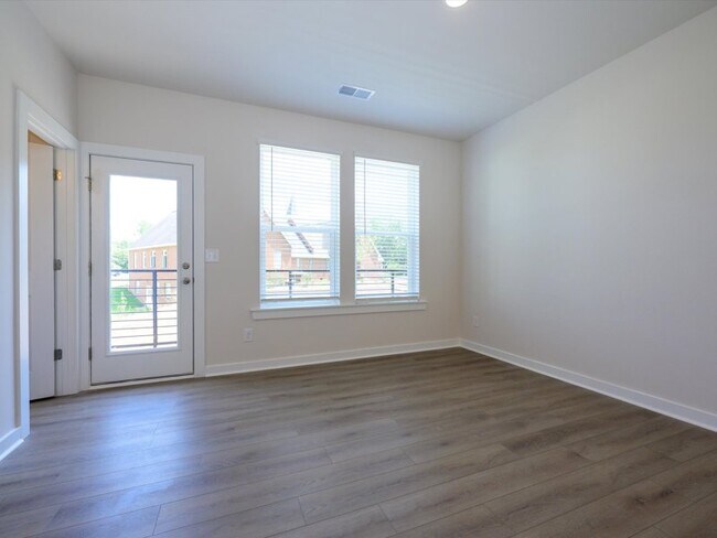 1112 Bismuth Ln, Charlotte, NC 28211 - photo 7