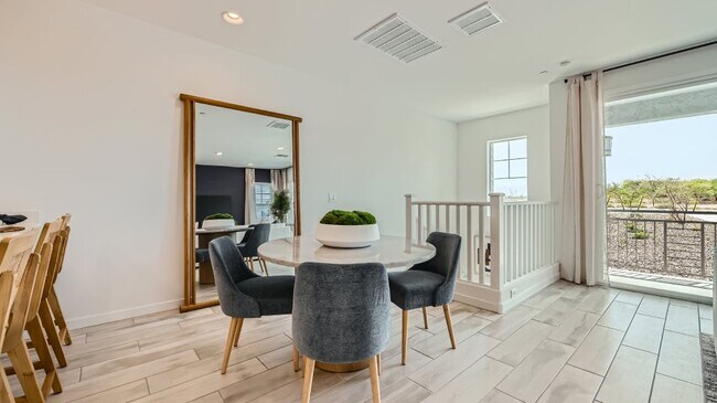 8149 E Petunia Ave unit 1072, Mesa, AZ 85212 - photo 4