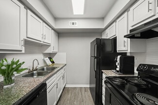 6363 W Airport Blvd, Houston, TX 77035