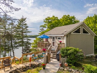 19 Rock Haven Dr, West Bath, ME 04530