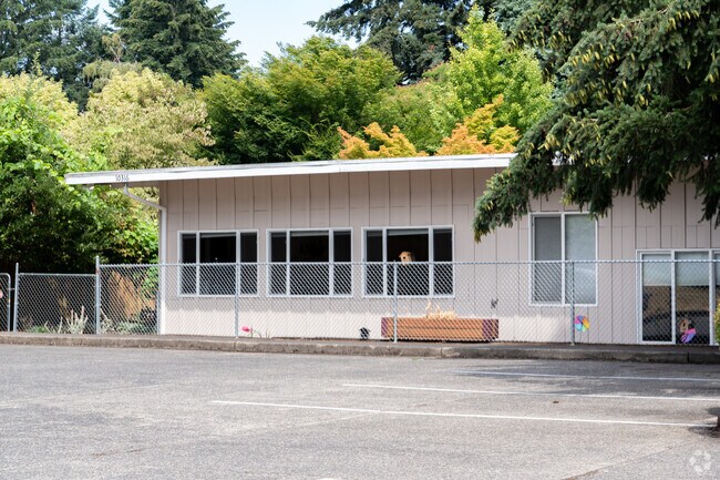 Skinner Elementary Montessori School 04
