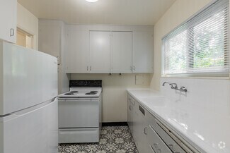 3410-3532 SE 33rd Ave, Portland, OR 97202