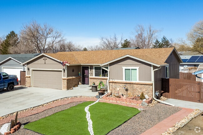 Ranch homes are common sight in Trailside.
