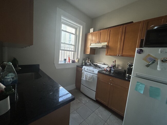 54 Gainsborough St unit 2, Boston, MA 02115 - photo 6