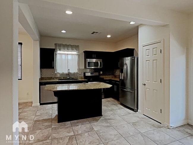 10709 Dobbs Ave, Las Vegas, NV 89166 - photo 7