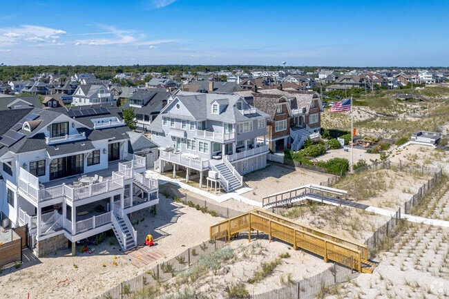 Bay Head homes provide unmatched oceanfront access.