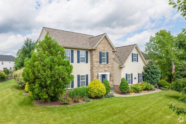 Large modern Colonial homes sells for over $600,000 in Ancient Oaks.