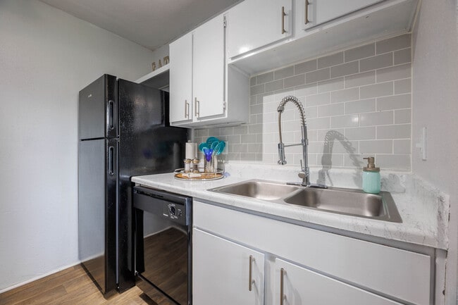 Carrara at Cypress Creek, Spring, TX 77379 - photo 3