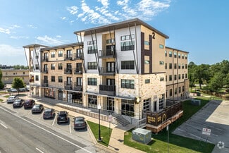 321 W Hickory St, Denton, TX 76201