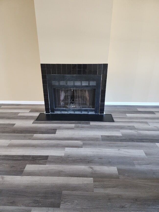 9 Hampton Gate Dr unit B, Sicklerville, NJ 08081 - photo 4