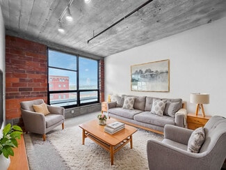 500 Iowa St, Davenport, IA 52801