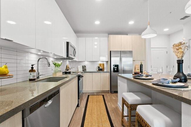 Gateway at Pinellas Apartments, Pinellas Park, FL 33782 - photo 3