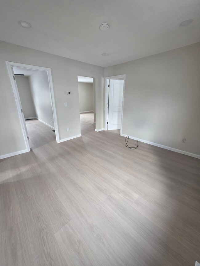 204 Tucker Ave unit 1, East Syracuse, NY 13057 - photo 5