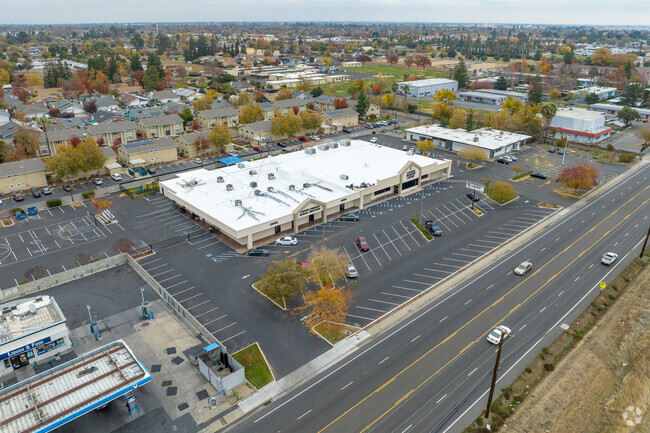 Calvary Christian is located in Lemon Hill of Sacramento.